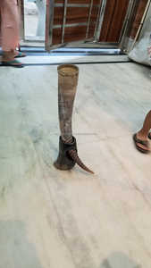 Grande corne de buffle en verre d'agate personnalisée dans un design animal poli de style viking avec support-Artisanat naturel de la meilleure valeur - Product Image 3