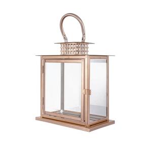 Linterna de metal grabada a mano para decoración artesanal que muestra una fina artesanía y un brillo decorativo. - Product Image 1