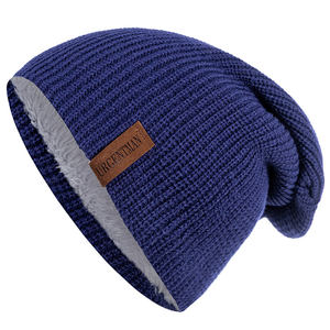 Gorro de Punto Unisex en Oferta, Gorros de Diseño Personalizado con Logotipo, Gorro de Jacquard Hecho a Medida, Disponible para Uso en Invierno, Alta Calidad - Product Image 1