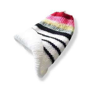 Nuevas gorras impermeables personalizadas unisex de color sólido, gorros cálidos de punto para invierno, gorros de ciclismo con efecto tie-dye. - Product Image 4