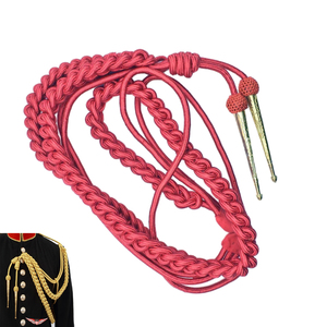 Aiguillette britannique rouge soyeuse avec bandes dorées et cordons métalliques - Product Image 1