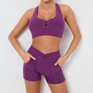 Ensemble d'entraînement fitness pour femmes : soutien-gorge de sport et short extensible – Vêtements actifs pour l'exercice, les séances de yoga et la gym - Product Image 3