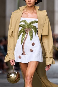 Top corto de algodón blanco con diseño único, bordado con cuentas y lazo rosa, para mujer, ropa informal de verano. - Product Image 4