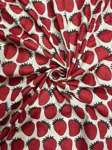 Tela de Algodón Estampada con Fresas Personalizada para Vestidos de Verano para Niños, Uso Textil del Hogar, Tela para Cortinas y Fundas - Product Image 4