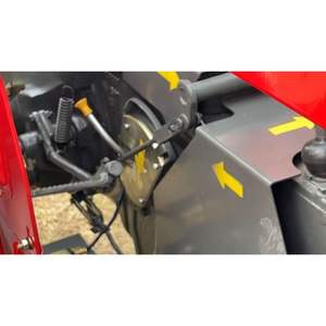 Tractor Massey Ferguson fiable MF 240 2WD 50 HP construido para tareas agrícolas ligeras pequeños propietarios Pakistán - Product Image 1