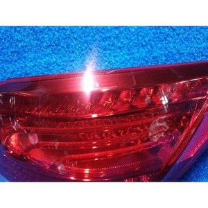 Luz Trasera Derecha Usada Equus 924023N000 - Product Image 4