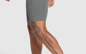 Pantalones cortos ligeros para hombre, pantalones cortos deportivos de secado rápido, pantalones cortos transpirables para entrenamiento atlético, pantalones cortos elásticos para correr y hacer ejercicio - Product Image 4