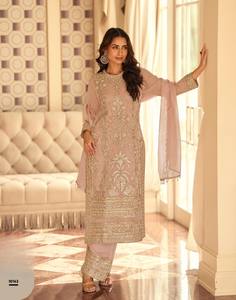 Traje Georgette de Talla Única con Bordado y Adornos de Cuentas para la Colección India y Pakistaní - Product Image 1