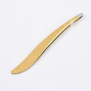 Pinzas Profesionales de Lujo para Cejas, Pinzas Inclinadas de Acero Inoxidable, Uso en Salón de Belleza, Alta Calidad, Ligeras - Product Image 3