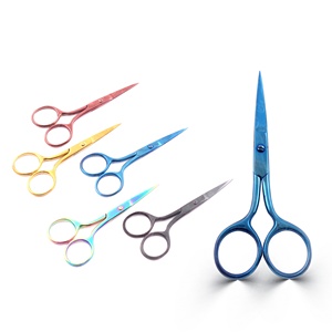 Ciseaux de broderie en acier inoxydable en forme de cœur bleus, aux couleurs magnifiques, marque privée, pour usage professionnel - Product Image 3