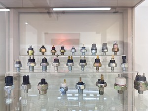 Interruptor de Presión de Aceite de Alta Eficiencia, Repuestos para Excavadoras Modelo 1030, Cargadoras de Ruedas, Motor Diésel de 2.7L, OE - Product Image 5