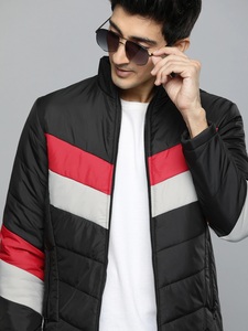Blouson matelassé pour homme noir, rouge et blanc, coupe-vent, style sportif, col montant, fermeture éclair sur le devant, coupe régulière - Product Image 1