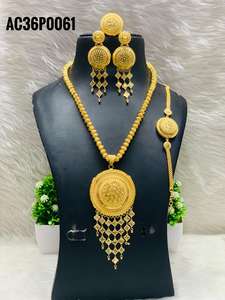 Ensemble de pendentifs en laiton plaqué or 24 carats d'un gramme pour mariage et anniversaire - Product Image 2