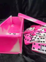 Hogar de madera decorativo y niños jugando juego de dominó con incrustaciones de latón caja de juego de dominó para venta al por mayor