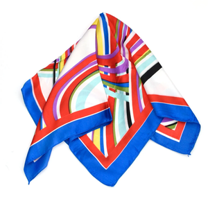 Foulards carrés imprimés légers de qualité supérieure Accessoires élégants en tissu de haute qualité Idéal pour les commandes en gros et l'approvisionnement personnalisé - Product Image 2