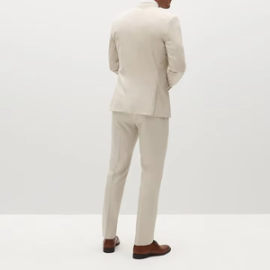 Traje de Hombre Slim Fit de Lana/Seda Plisado, Hecho a Medida, Elegante, Color Beige Claro, Blazer y Pantalones, Multiusos, para Negocios y Bodas - Product Image 3