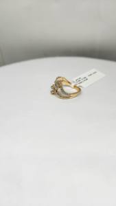 Anillo de Diamantes de Lujo de 14K para Mujer, 0.49 Ct, Peso Neto 4.042g, Joyería Fina Elegante para Uso Diario y Ocasiones Especiales - Product Image 3