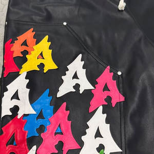 กางเกงขาสั้นผู้ชายหนัง PU ขนาดใหญ่พิเศษ กระเป๋าข้างแบบมีหมุดหรูหรา เอวยางยืดพร้อมเชือกผูก - Product Image 4