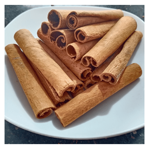 Canela en barra, material de corteza de canela premium para mezclas de especias, preparación de té y condimento de alimentos, fabricante de Vietnam. - Product Image 3