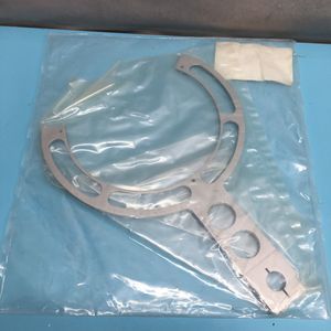LAM 715-012165-008 HOLDER WAFER 8" TIGHT POCKET - อุปกรณ์และอะไหล่เซมิคอนดักเตอร์ระดับโลกที่เชื่อถือได้ - Product Image 3