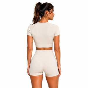 Ensemble de sport sans couture rayé à col halter, couleur nude, 2 pièces, respirant, pour femme, haute extensibilité, vente en gros - Product Image 3