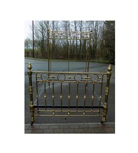 Cadre de lit en laiton de fabrication artisanale pour intérieurs élégants, doté d'une structure robuste, d'un design décoratif et d'un confort de sommeil. - Product Image 2