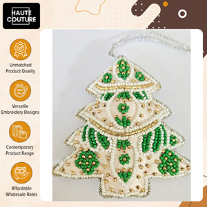 Adornos festivos colgantes en forma de árbol de Navidad, hechos a mano con tela de satén bordada, acolchados/con cuentas, de 11 cm de largo, a un precio mínimo. - Product Image 3