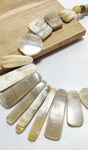 Collar Grueso de Cuerno de Búfalo Natural Pulido, Ecológico, Hecho a Mano, Gargantilla Moderna para Mujer, Joyería Vietnamita de Alta Calidad - Product Image 5