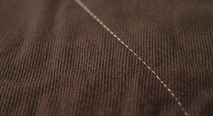 Blouson en cuir marron pour homme, style motard, brodé, réversible, boutonné sur le devant, avec poignets matelassés et poches poitrine, idéal pour l'automne - Product Image 4