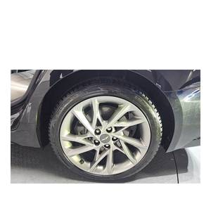 Genesis G70 2.0T 2022, Gasolina, 2WD, con Caja de Cambios Automática, Asientos de Cuero, Cámara Trasera - 95,490 km - Product Image 4