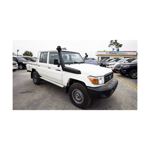 Toyota Land Cruiser Pickup d'occasion à essence, berline d'occasion, système de voiture Toyota disponible à prix abordable - Product Image 4