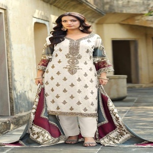 Nouvel arrivage : Ensemble Salwar semi-cousu en mousseline de viscose avec imprimé numérique et broderie Aari-Diamond – Fournisseur d'Inde - Product Image 1
