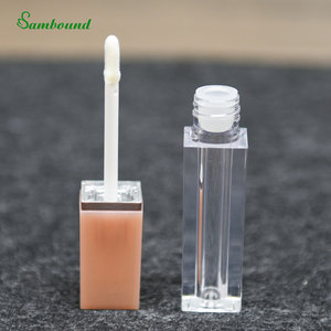 Tubes de gloss à lèvres de luxe personnalisés de haute qualité en gros, 5 ml, PET avec couvercle doré, logo personnalisé pour fabricant de cosmétiques, meilleur prix OEM - Product Image 1