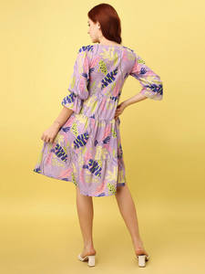 Vestido midi de nuevo diseño y la mejor calidad. Adorable y muy favorecedor para todas las formas y tallas del cuerpo. Hermoso vestido corto para mujer. - Product Image 3