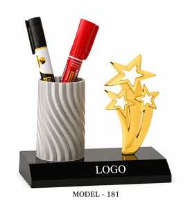 Objet décoratif de bureau avec une finition élégante. - Product Image 2