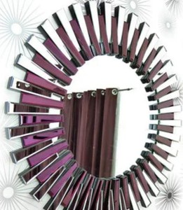 Luxury <b>Antique</b>-Style Venetian Wall Mirror Featuring Ornate Beveled Glass Detailing and Elegant Decorative Accents - Product Image 1
