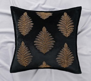 Housse de coussin brodée de perles Aaliyan Impex, luxueuse et économique, 100% coton, personnalisable pour le salon, le canapé, la chambre à coucher, le lit - Product Image 6