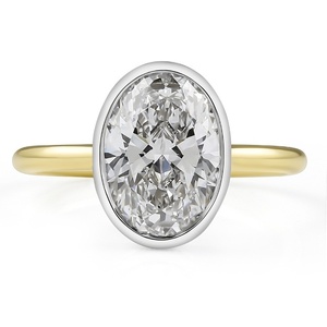 Bague minimaliste à monture intégrale avec diamant ovale de 2,76 ct et bande en or jaune, diamant solitaire certifié IGI - Product Image 5