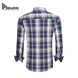 เสื้อเชิ้ตผู้ชายลายสก็อต แขนยาว ผ้าฝ้ายฟลานเนล คุณภาพสูงแบบ OEM เสื้อเชิ้ตผู้ชายแขนยาวลายสก็อต ผ้าฝ้ายลำลองติดกระดุม - Product Image 2