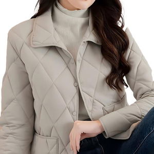 Cappotto Morbido e Delicato sulla Pelle con Trapuntatura a Rombi, Tasca sul Risvolto, Caldo per Autunno e Inverno - Product Image 1