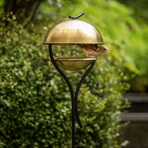 Abreuvoirs à oiseaux en laiton pour décorations de jardin, abreuvoir de qualité export, ornement de jardin extérieur fait main pour l'alimentation des oiseaux. - Product Image 1