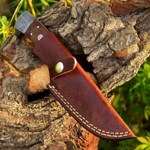 Cuchillo de Caza/Desollador Personalizable OEM de Acero Inoxidable con Mango de Madera Pakka y Funda de Cuero, Hecho a Mano, Marca ZA DAMASCUS MAKERS - Product Image 4