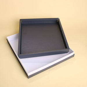 Boîte cadeau personnalisable EcoRev à fermeture magnétique pour chemises, en carton rigide pliable avec insert en papier, couvercle et base, avec logo et éponge - Product Image 1