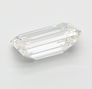 Diamant de laboratoire certifié IGI 5,03 carats, taille émeraude, couleur D, clarté VVS2, LG 840608553 ROYAL GEMS, pour la création de bijoux ROYAL GEMS. - Product Image 3