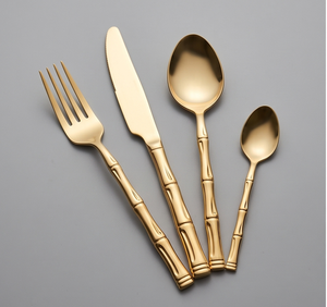 Ensemble de couverts élégants en acier inoxydable plaqué or avec manche en bambou, finition miroir, fourchette, couteau, cuillère, design moderne, vaisselle de mariage - Product Image 1