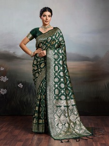 House of Pataudi Woven Banarasi Silk Blend Formal Wedding Loose Fit <b>Saree</b> - Product Image 3