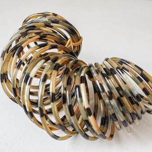 Brazaletes de cuerno de búfalo de la mejor calidad para mujeres y niñas, ideales para bodas y fiestas, buen precio, artesanía natural. - Product Image 5