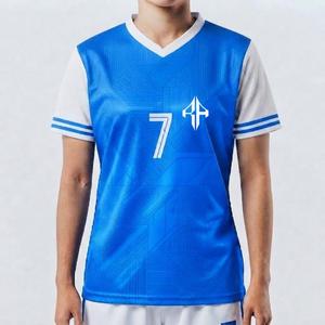 เสื้อฟุตบอลพรีเมียม แขนสั้น คอวี ทรงปกติ สำหรับผู้หญิง ผ้าคุณภาพสูง ปักโลโก้สีขาว ปิดด้วยกระดุมแบบสวม - Product Image 1