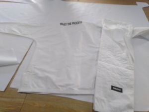 Uniforme de Jiu Jitsu Brasileño con Logotipo Personalizado Bordado, Kimono Gi 100% Algodón 450g de Secado Rápido y Transpirable en Negro, Blanco y Azul - Product Image 4