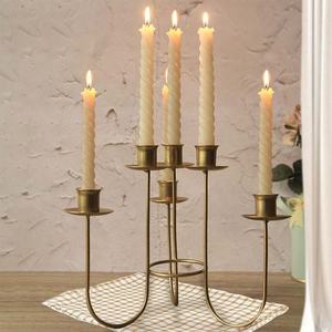 Porte-bougie en fer européen vintage, doré antique, fait main, décoration d'intérieur - Product Image 1